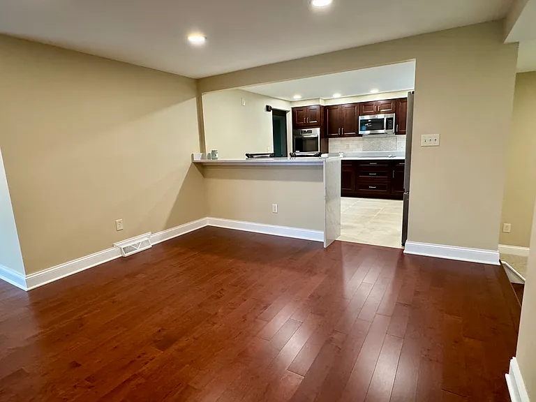 93 Melrose Rd — Photo 11