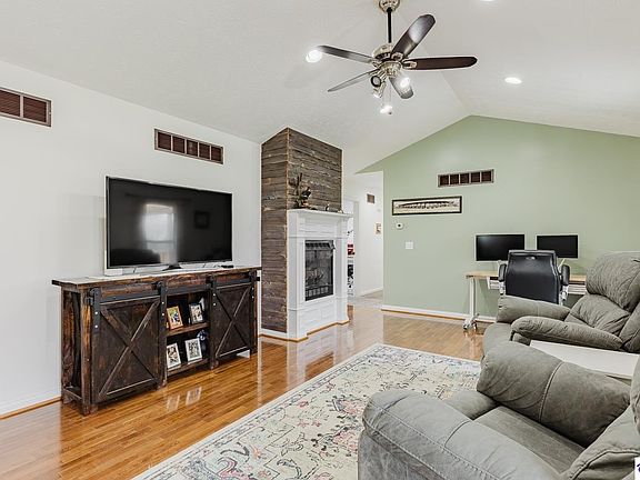4th image of 237 Oxmoor Dr