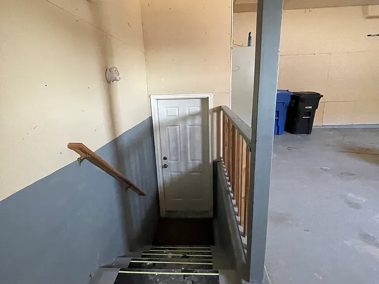 2706 Wheatland Dr S — Photo 2