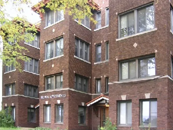 Brown Apartments - 1238