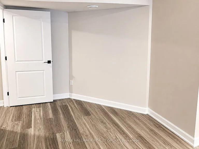 1926 Celeste Way — Photo 6
