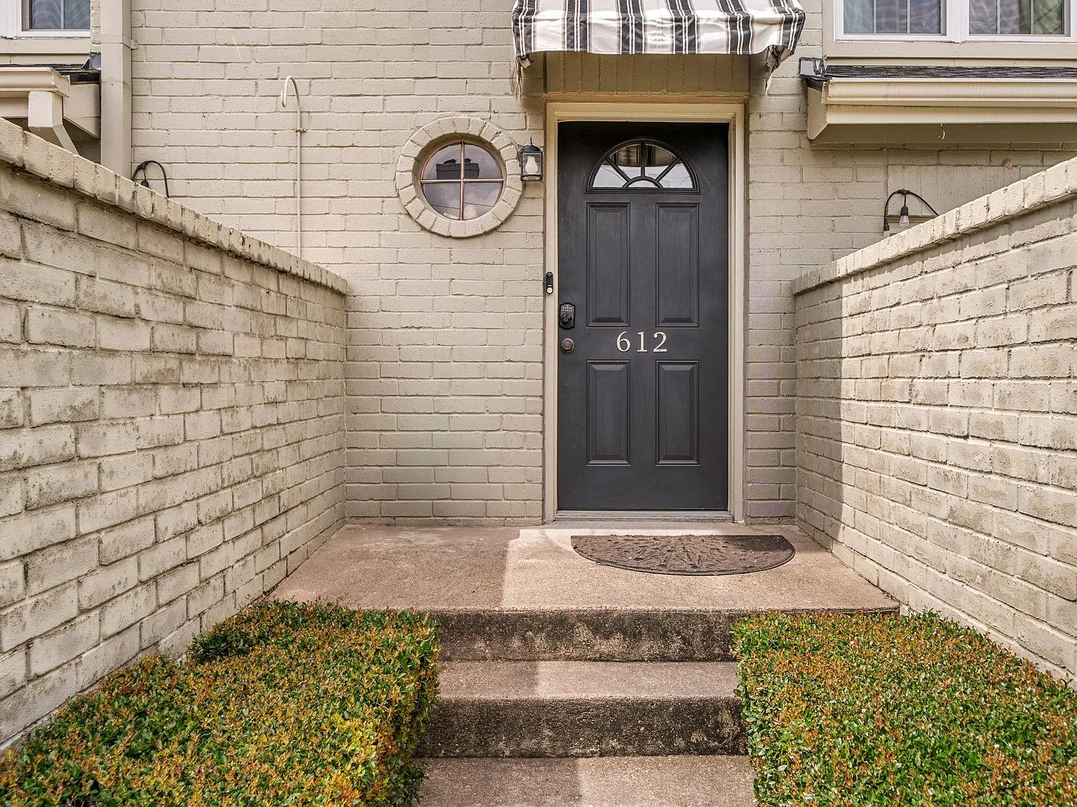 2 bed, 2.5 bath, 1122 sqft, $2,800 — Photo 4