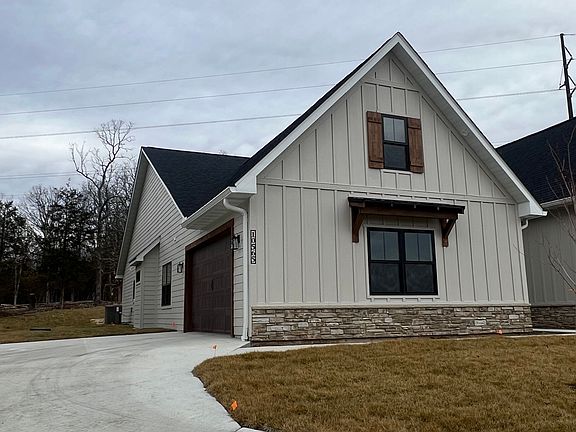 2nd image of 10565 Calli Ct #10565