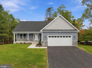 289 Wampum Ln, Hedgesville, WV 25427