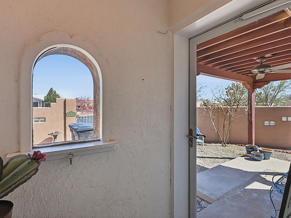 4th image of 743 Alvarado Dr SE