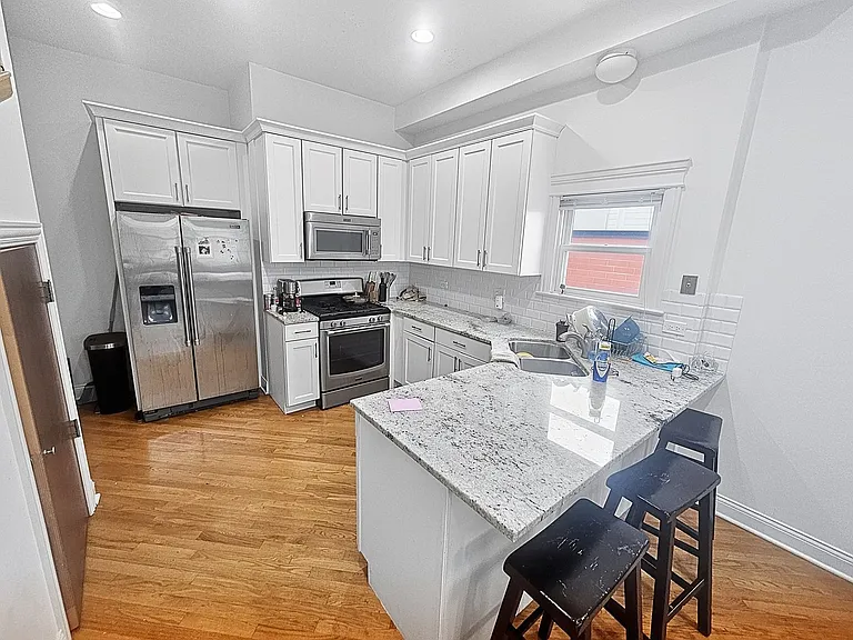 1657 W Wrightwood Ave #3W — Photo 41