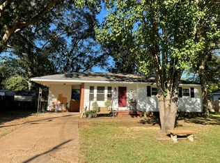 1308 Southmont Dr, Demopolis, AL 36732