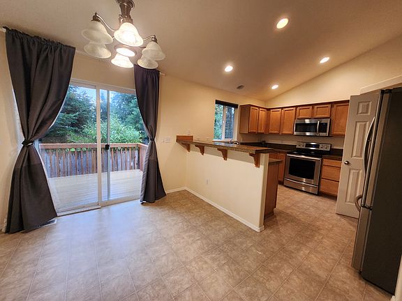 5th image of 3130 135th Pl SE