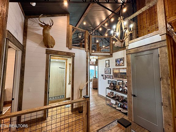 57th image of 550 Steer Creek Rd