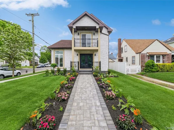 85-44 247th Street, Bellerose, NY 11426