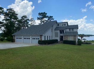 428 Pine Needle Rd, Douglas, GA 31535