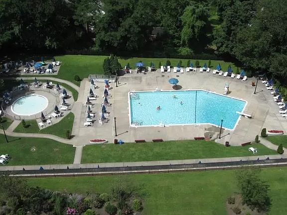 5th image of 4705 Henry Hudson Pkwy #14B