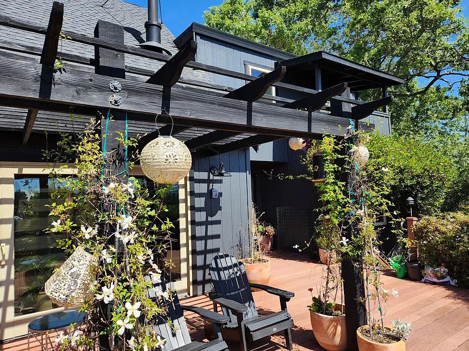 1625 Los Olivos Rd