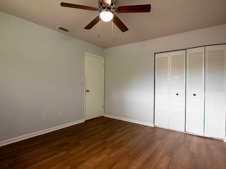 2351 SW 32nd Pl #1 — Photo 5