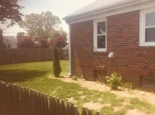 126 Wyoming Ave, Warwick, RI 02888