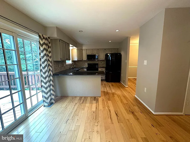 11928 Sentinel Point Ct — Photo 11