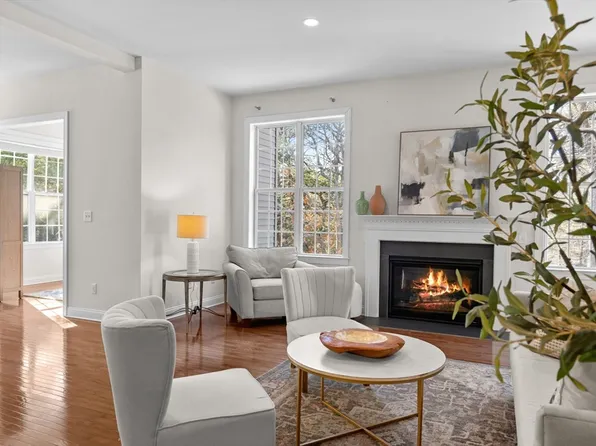 9 Saddleback, Plymouth, MA 02360