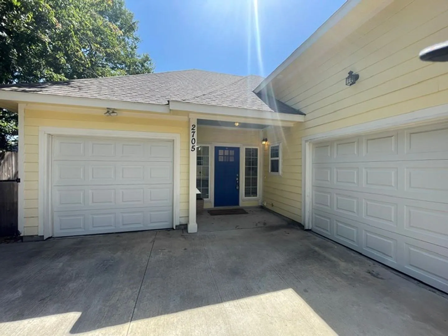 Available Now --Beautiful Luxury Duplex — Photo 1