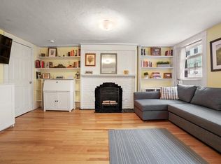 37 Grove St APT 4, Boston, MA 02114