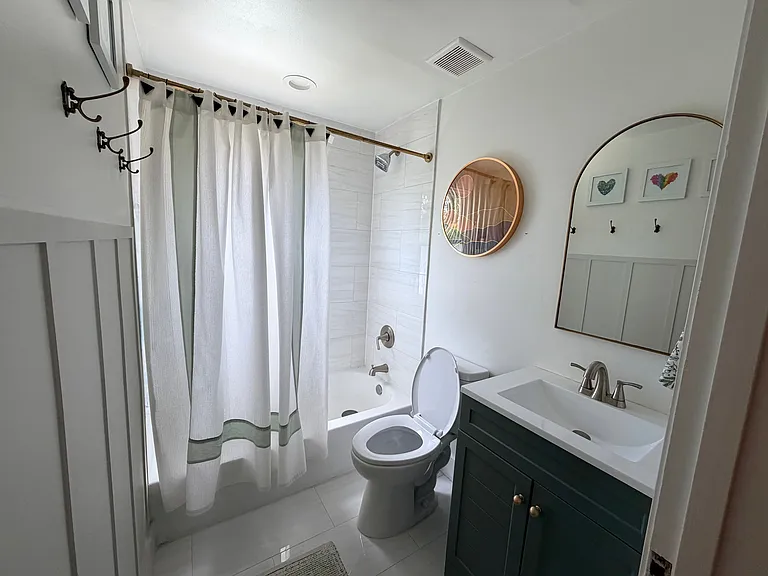 2413 Irisdale Ave — Photo 9