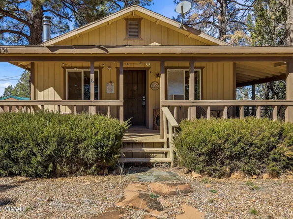 3356 Rim Lakes Dr, Overgaard, AZ 85933