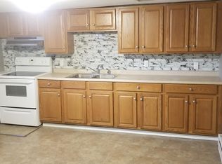 287 Elm St #BASEMENT, Woonsocket, RI 02895