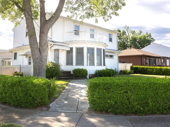 6005 Mercer Dr, Brookpark, OH 44142
