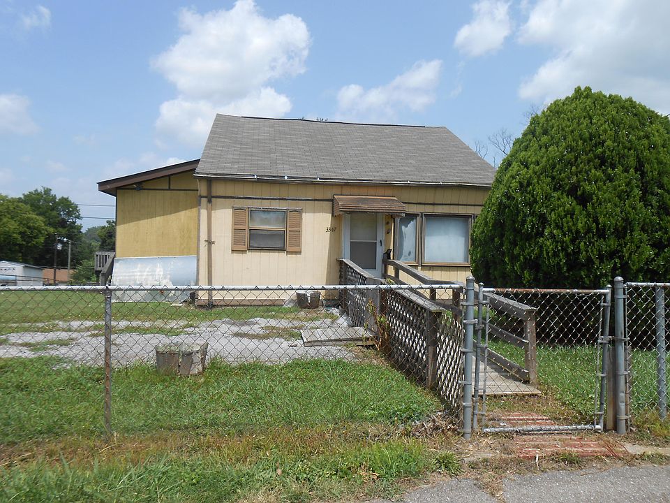 1st image of 3347 SE Lansing Ave