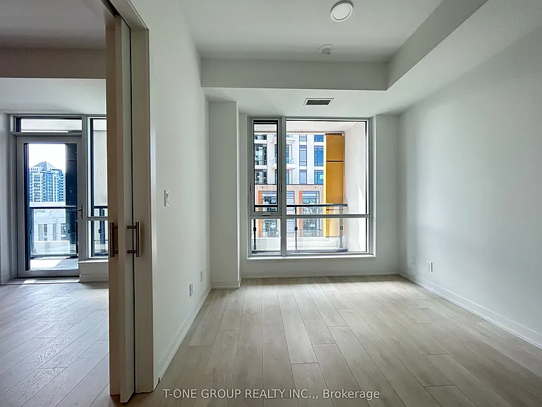 7950 Bathurst St #802 — Photo 7