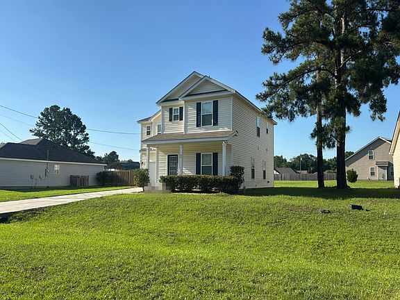 2nd image of 80 Bonnie Cir