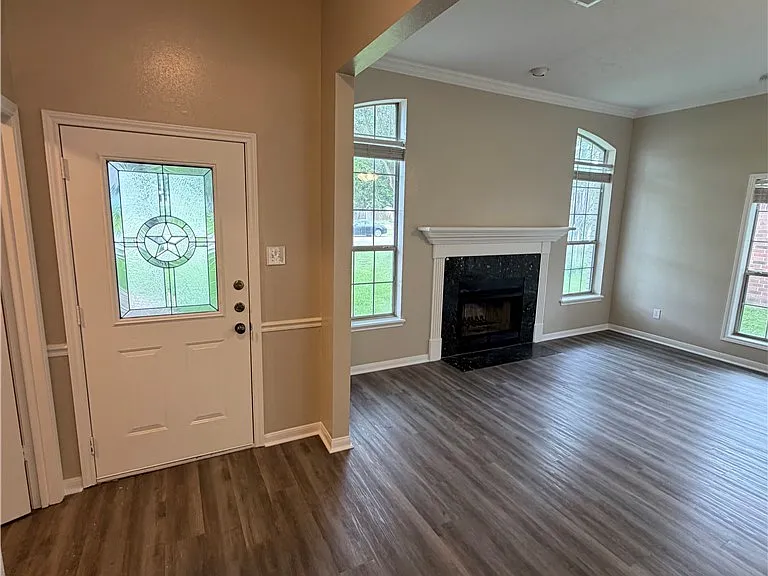 1208 Bayou Woods Dr — Photo 4