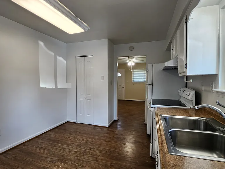 4604 Guam St #A — Photo 11