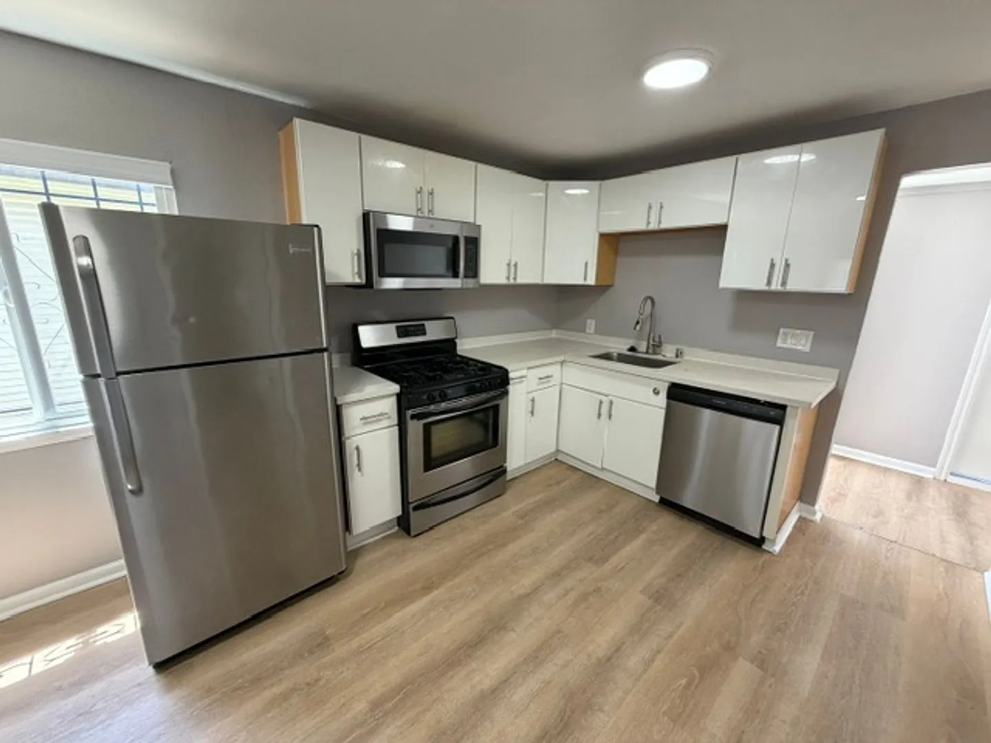 1/2 Off First Month's Rent, 3Bdrm, 1Bath — Photo 4