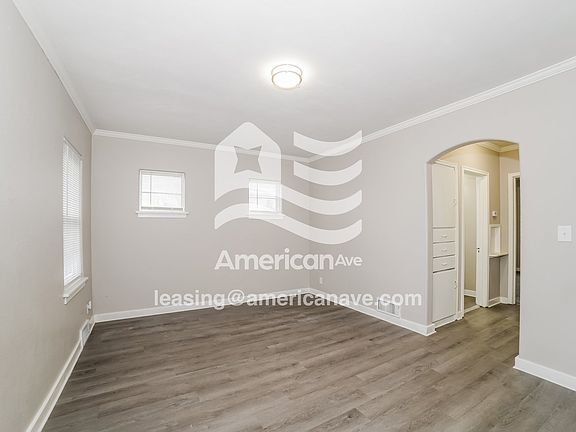 1238020_003_wm_-_living_room_13458045.jpg