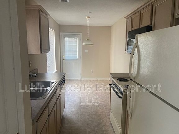 4th image of 7969 Marsha Woods Dr