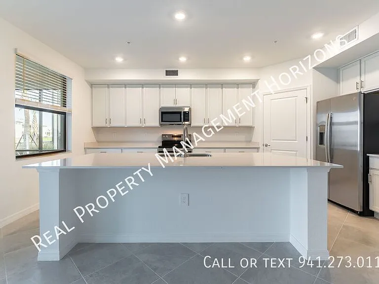 5628 Summit Pointe Cir #104 — Photo 6