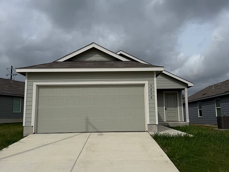 3230 Mound Rdg — Photo 1