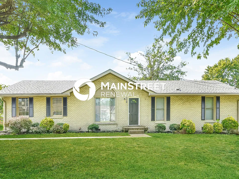 110 Louann Ln