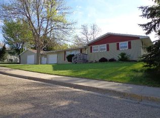 1008 N Huron Ave, Pierre, SD 57501