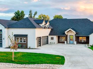 8991 Edna Ln, Middleton, ID 83644