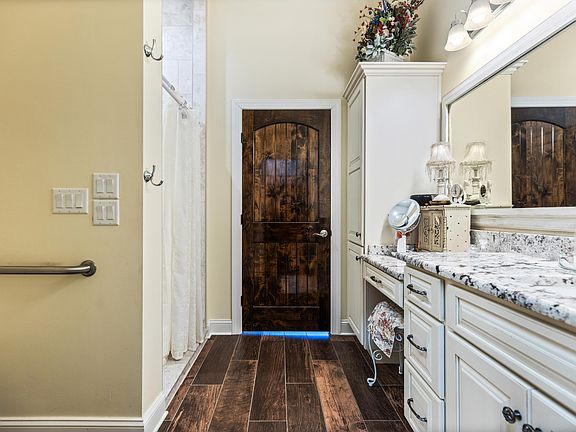 33rd image of 1072 Cookson Creek Rd