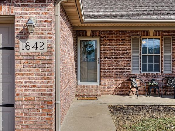 2nd image of 1642 Jackson Ridge Dr