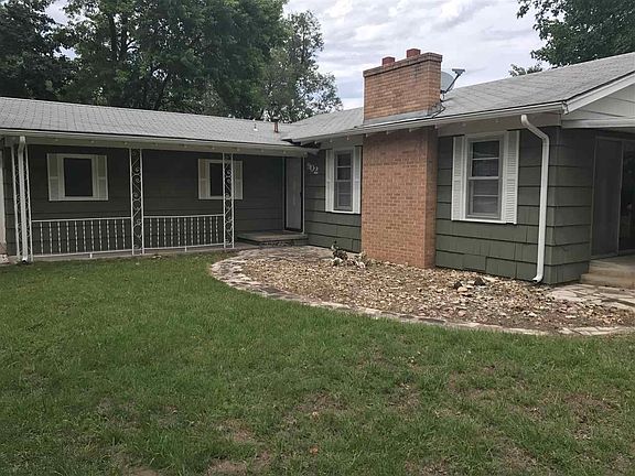 2nd image of 902 N 9th St