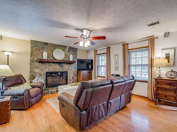 5th image of 3129 Montana Way