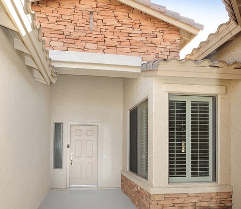 4th image of 9823 E Coopers Hawk Dr
