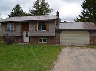 6488 Skegemog Point Rd, Williamsburg, MI 49690