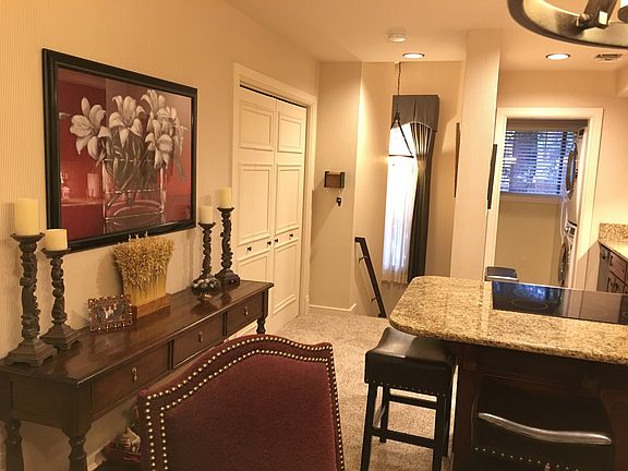 stairs leading to entry