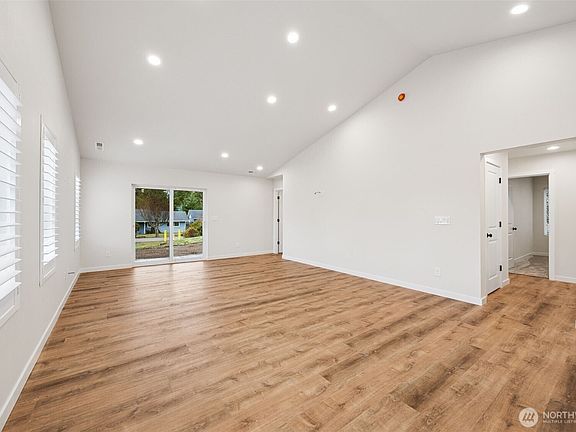 5th image of 401 Pershing Avenue