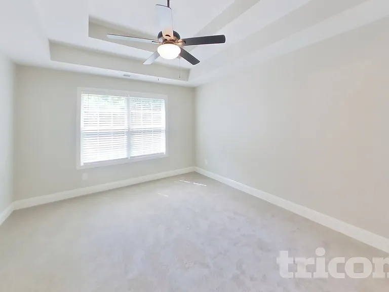 492 Woodtrace Dr — Photo 5