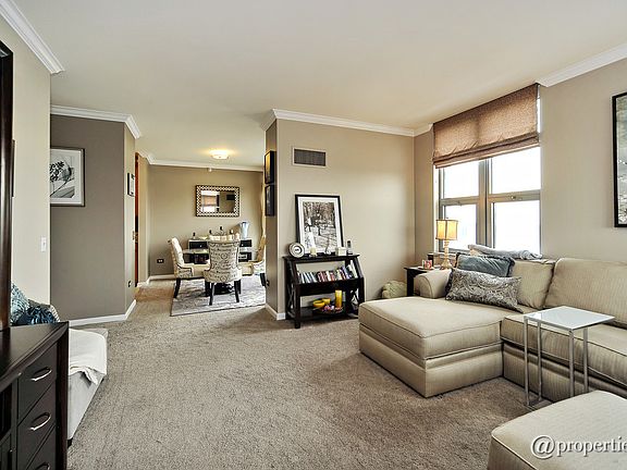Living Room/Dining Room